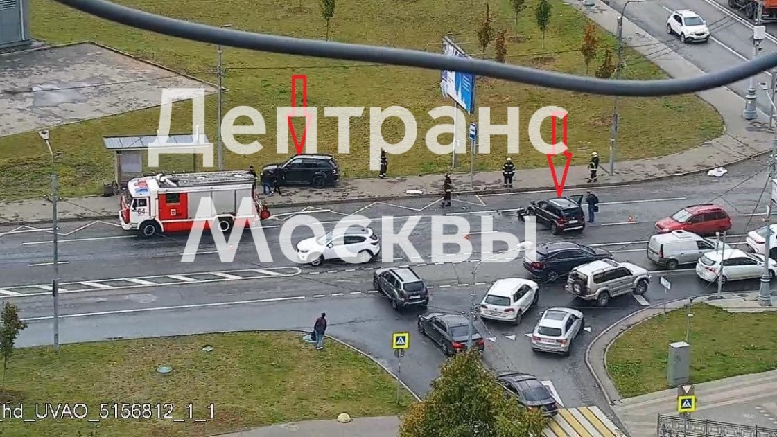 Автомобиль вылетел на тротуар после ДТП на юго-востоке столицы