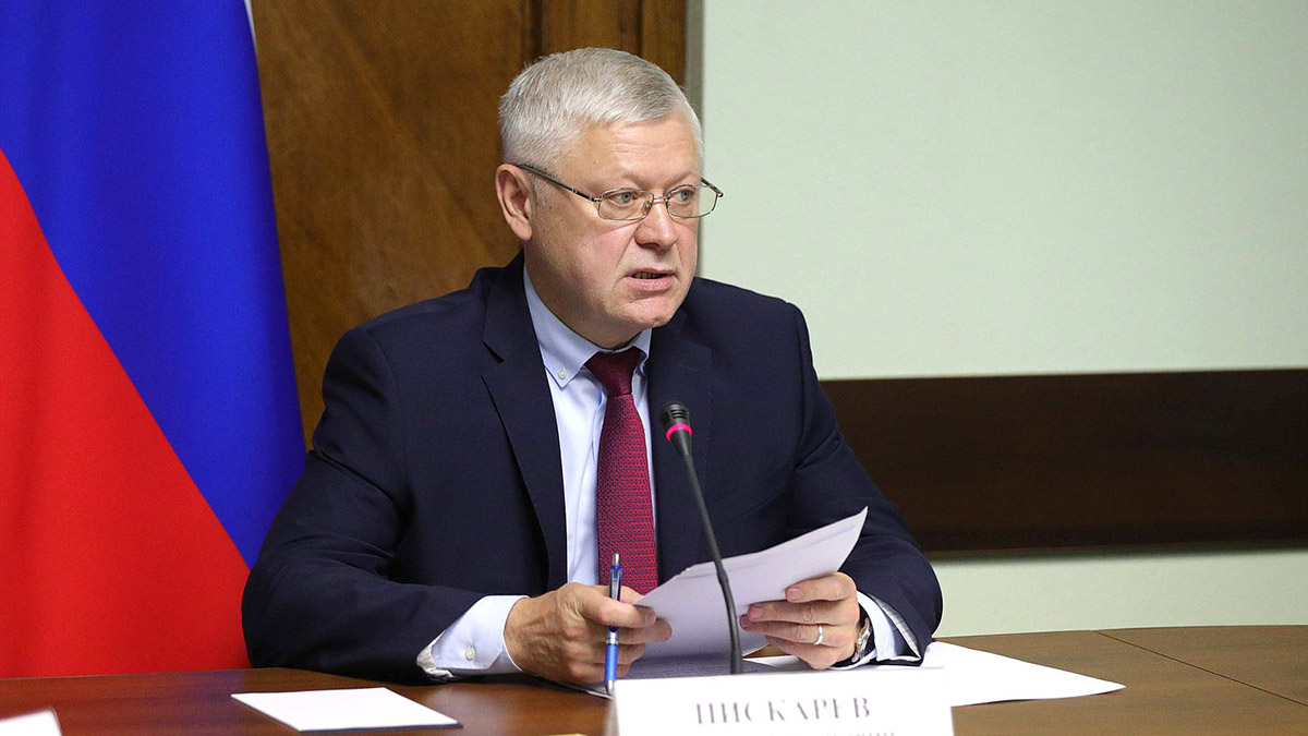 Пискарев: Запрет на усыновление для стран с разрешенной сменой пола почти готов