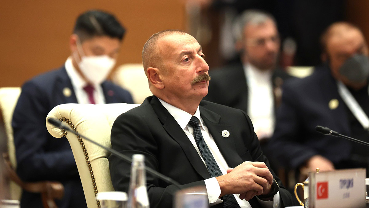 «Огромное разочарование»: Алиев прокомментировал крушение самолета под Актау