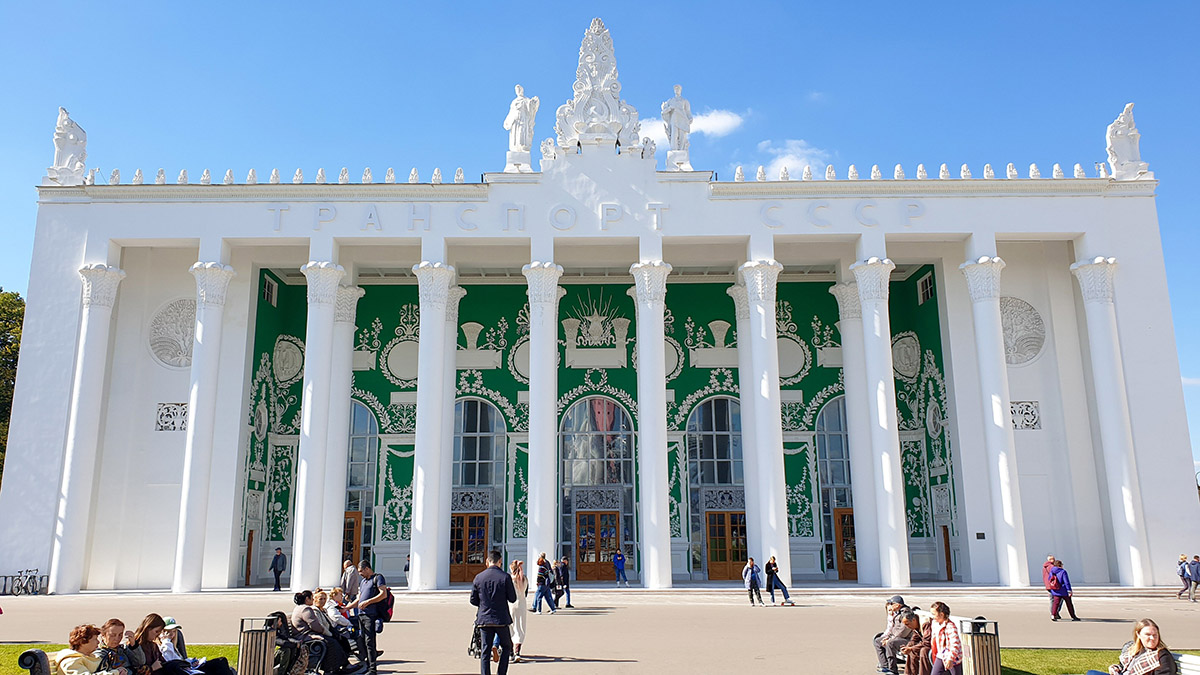 Москвичей пригласили на выставку и мастер-классы в павильоне «Транспорт СССР»