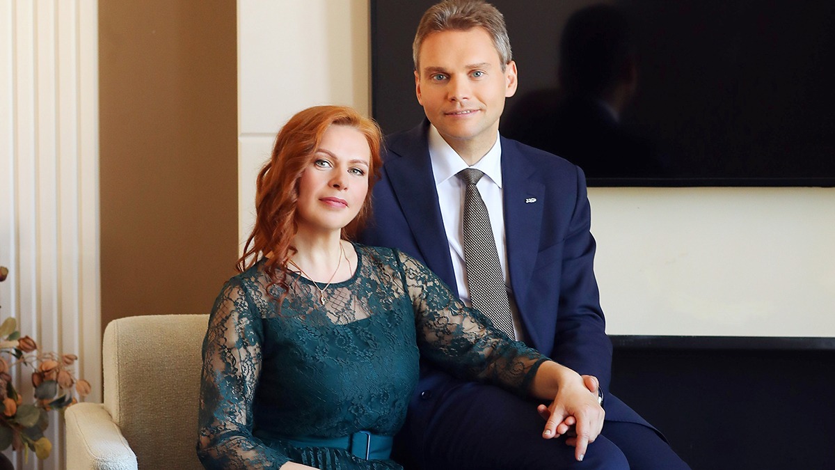 Иван Татарчук и его супруга Юлия Бошкарева познакомились и вместе работают на фабрике «Парижская коммуна»