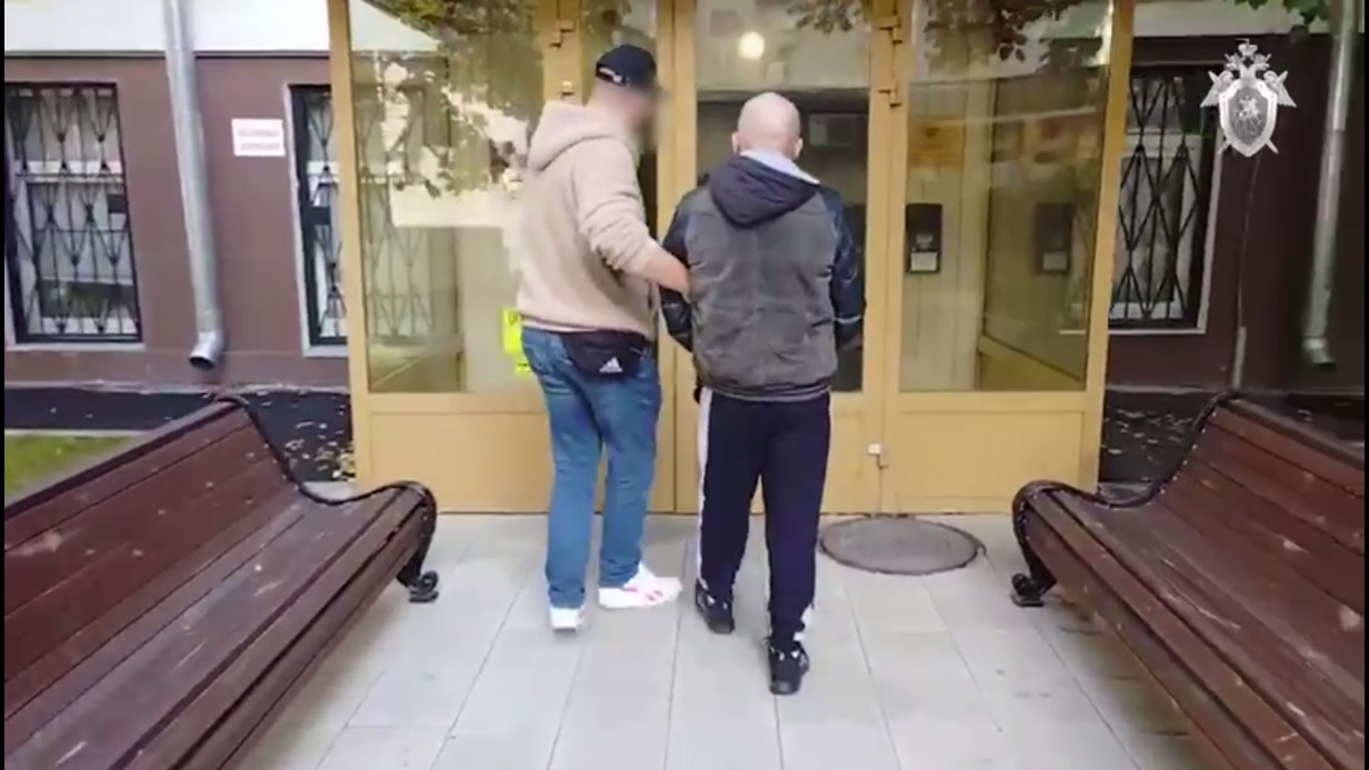 Мужчину, ранившего охранника в клубе «16 тонн», доставили в СК