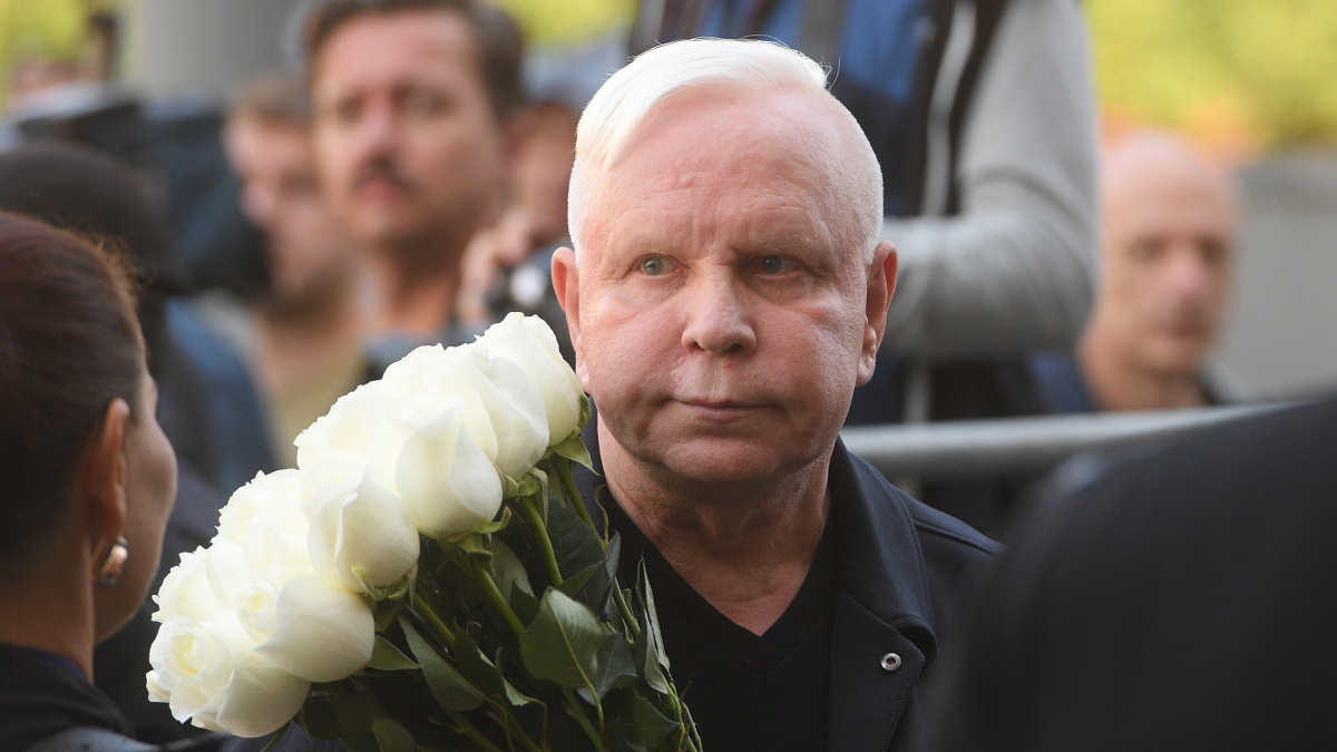 «Он стеснялся»: Пригожин рассказал, как Моисеев изменился после инсульта