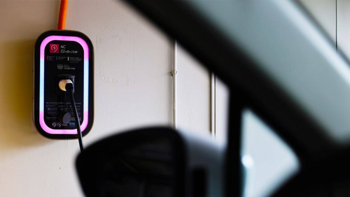 Зарядная станция для электромобилей появилась в ЖК «Савеловский Сити»