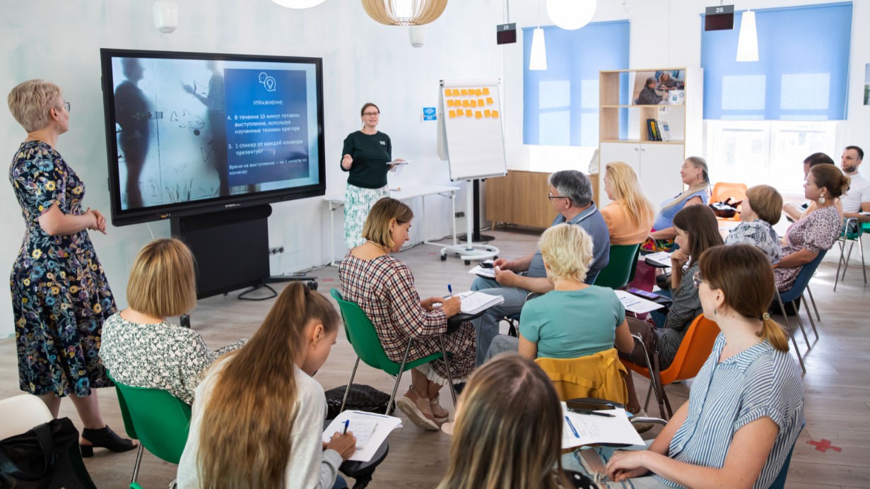 Москвичи рассказали о пользе тренингов в центре занятости «Моя карьера»