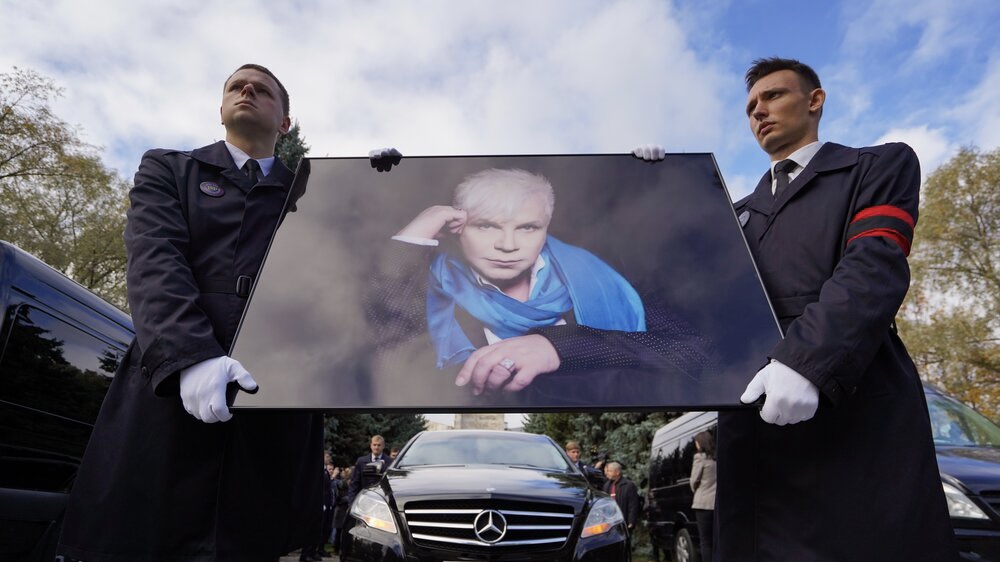 Церемония прощания с Борисом Моисеевым началась в Москве