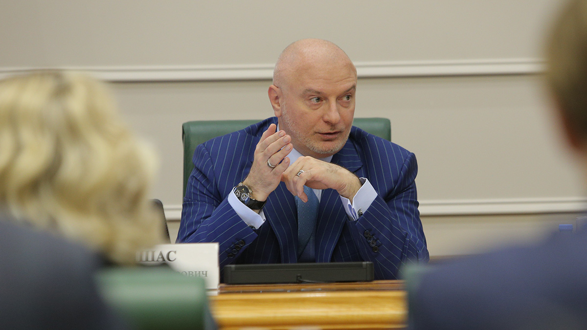 Клишас допустил введение в УК поправки о конфискации имущества за дискредитацию армии