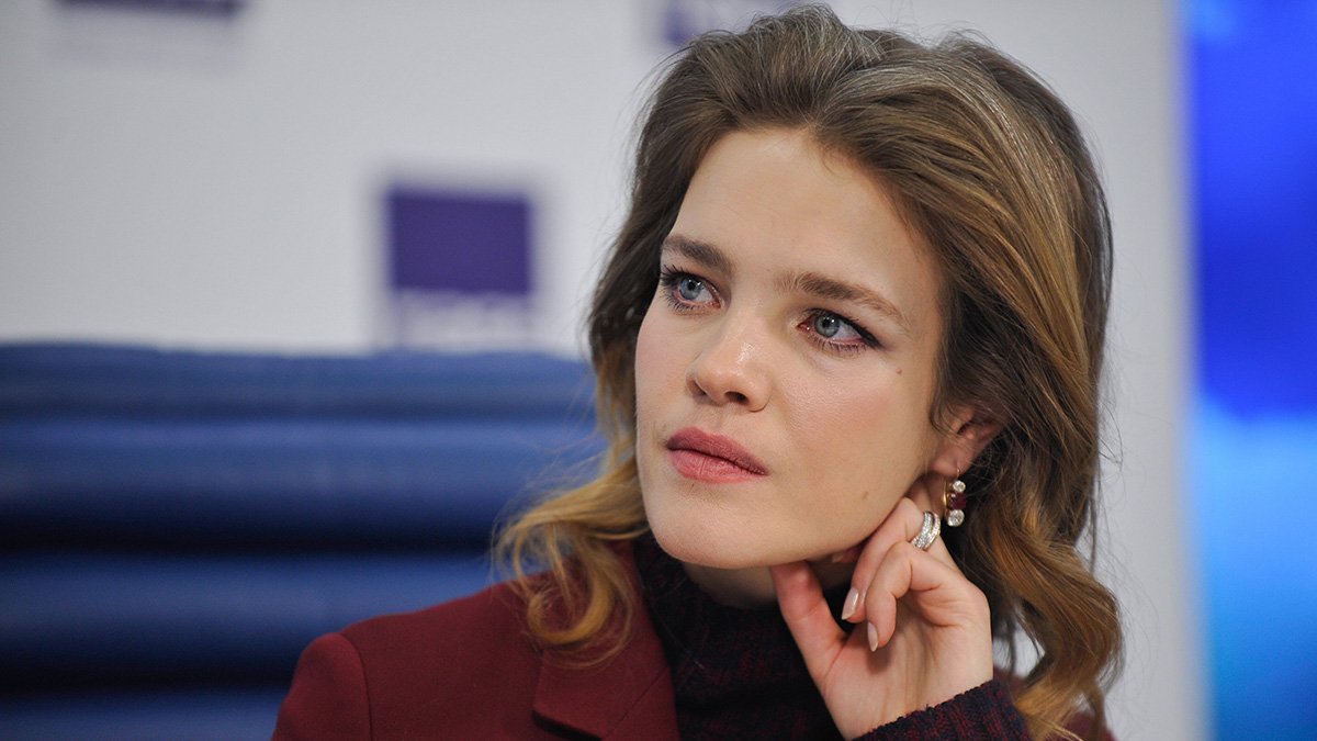 Пользователи Сети заподозрили Водянову во лжи после истории о ее неожиданно найденной сестре