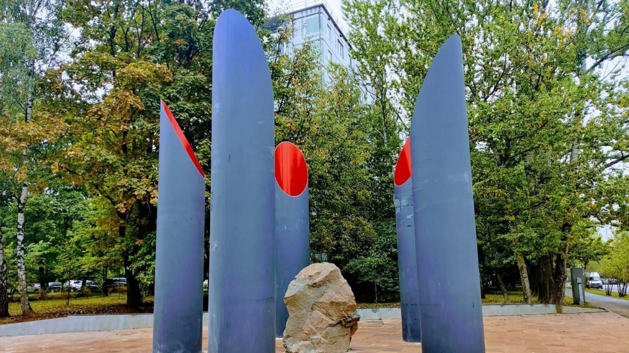 Конструктивные элементы монумента на Челябинской улице сделаны на Урале