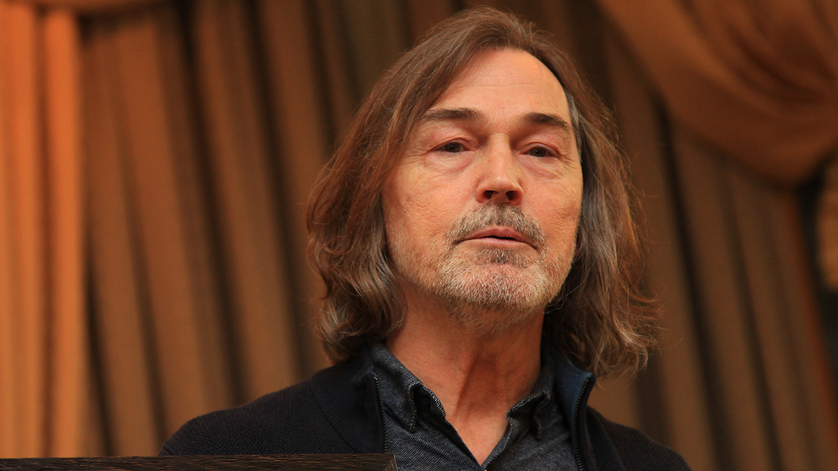 «Сняли мое лицо»: Никас Сафронов сообщил о взломе своего аккаунта в WhatsApp*