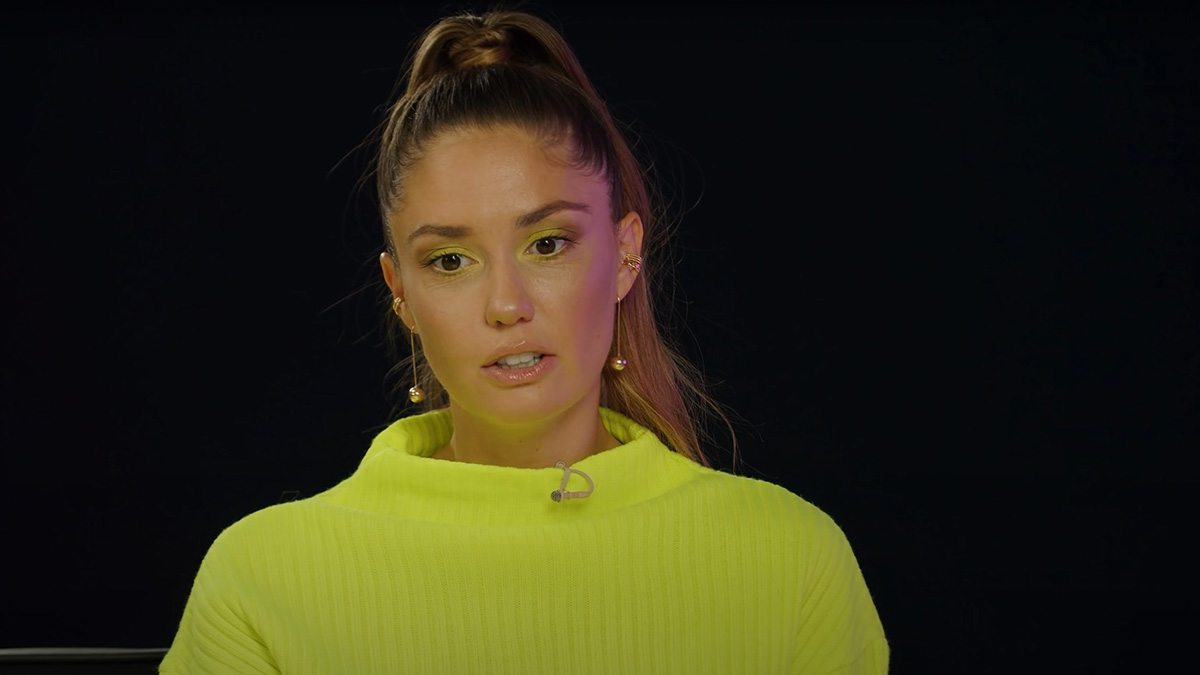 «Бросил на отдыхе в Дубае»: вскрылись детали разрыва Муцениеце и Прилучного