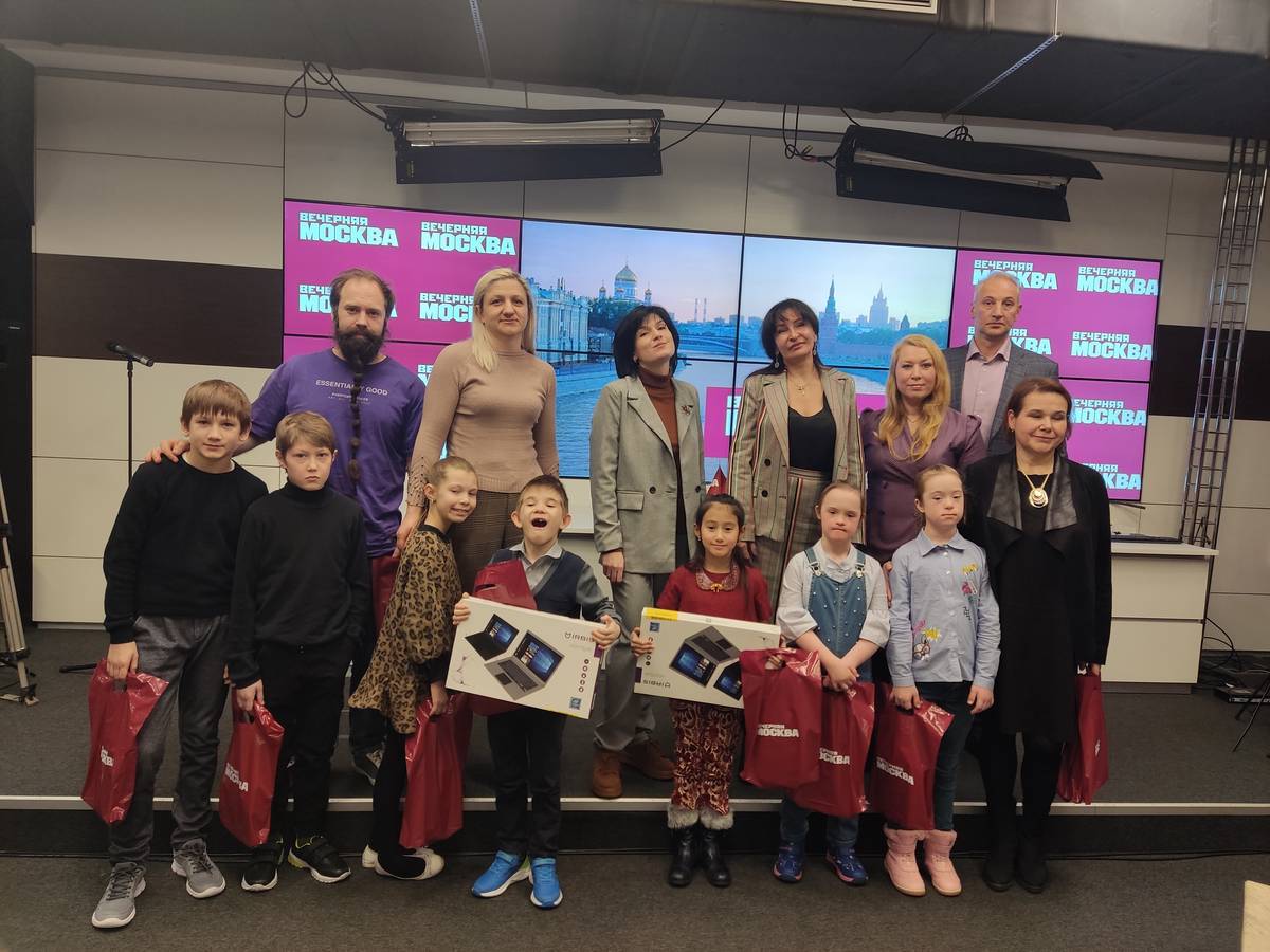 Круглый стол «Благотворительный марафон «МногоДарю» пройдет в эфире сетевого вещания «Вечерней Москвы» 