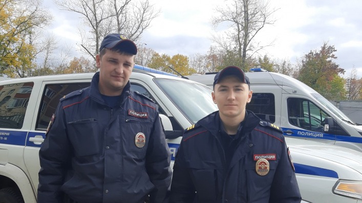 Сотрудники полиции спасли девушку в Подмосковье