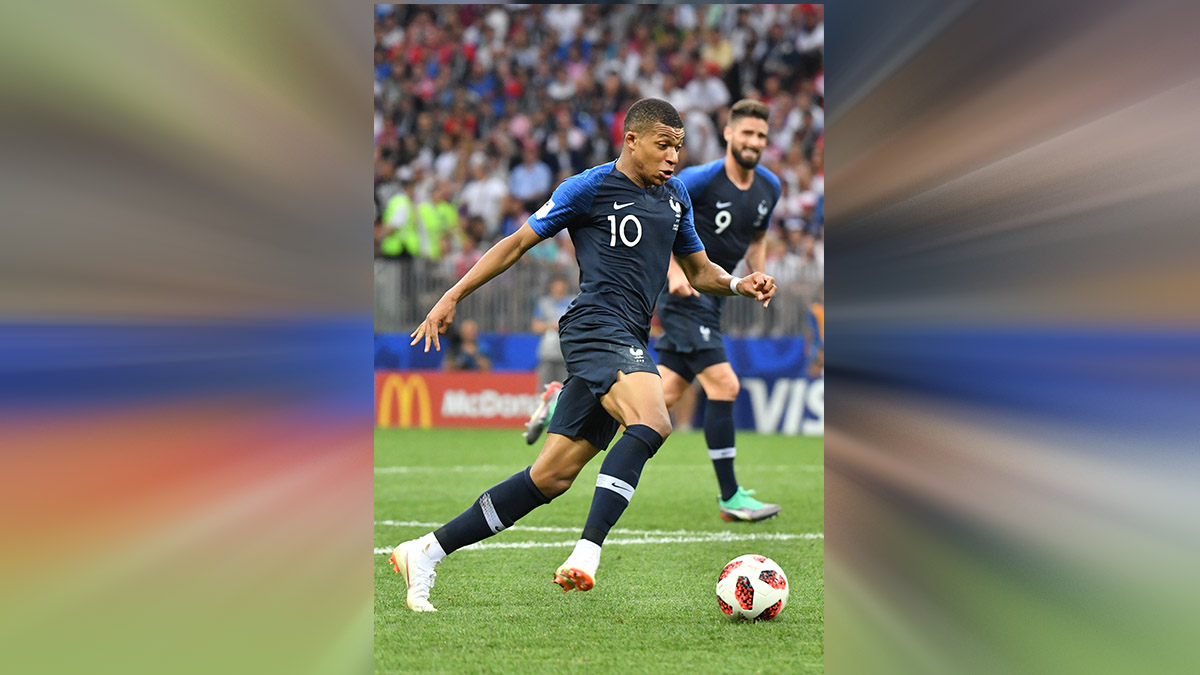 Сборная Франции вышла в полуфинал чемпионата мира по футболу