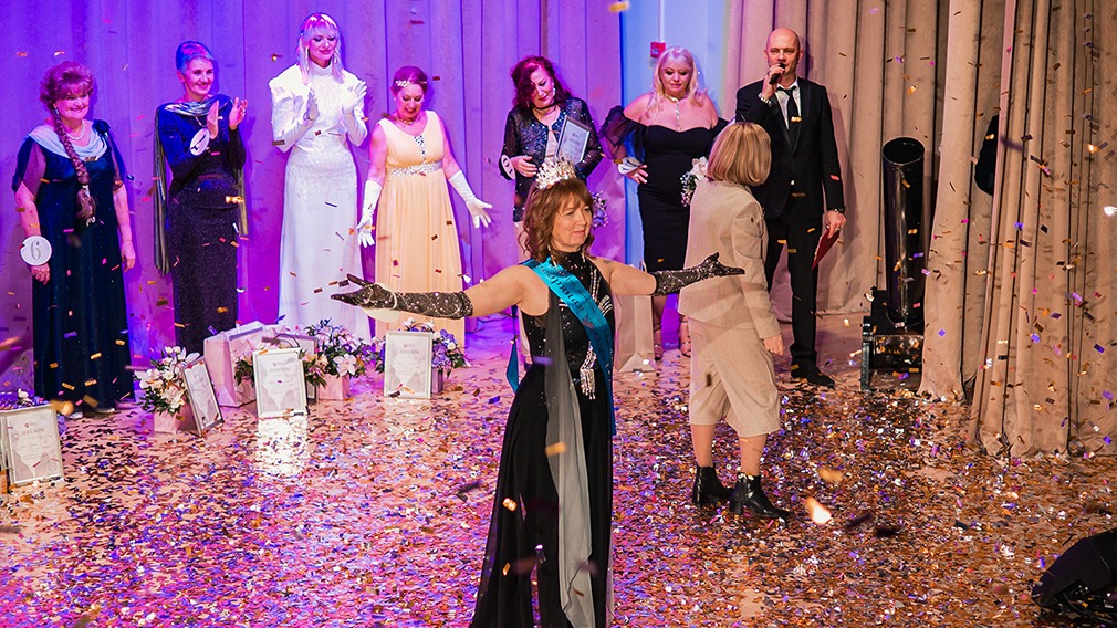 «Серебряную королеву» красоты выбрали в Москве среди дам старше 55 лет