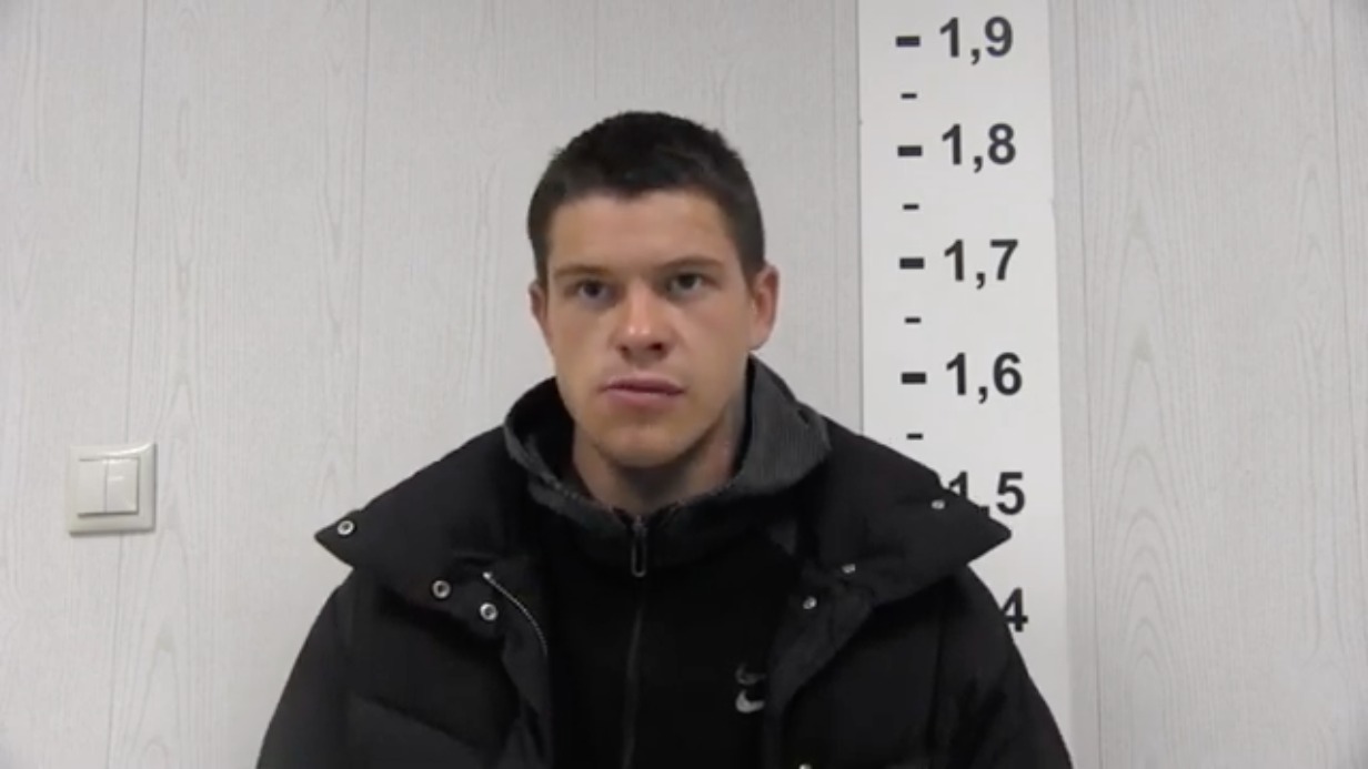Мужчина напал на случайного прохожего на западе Москвы и ограбил его
