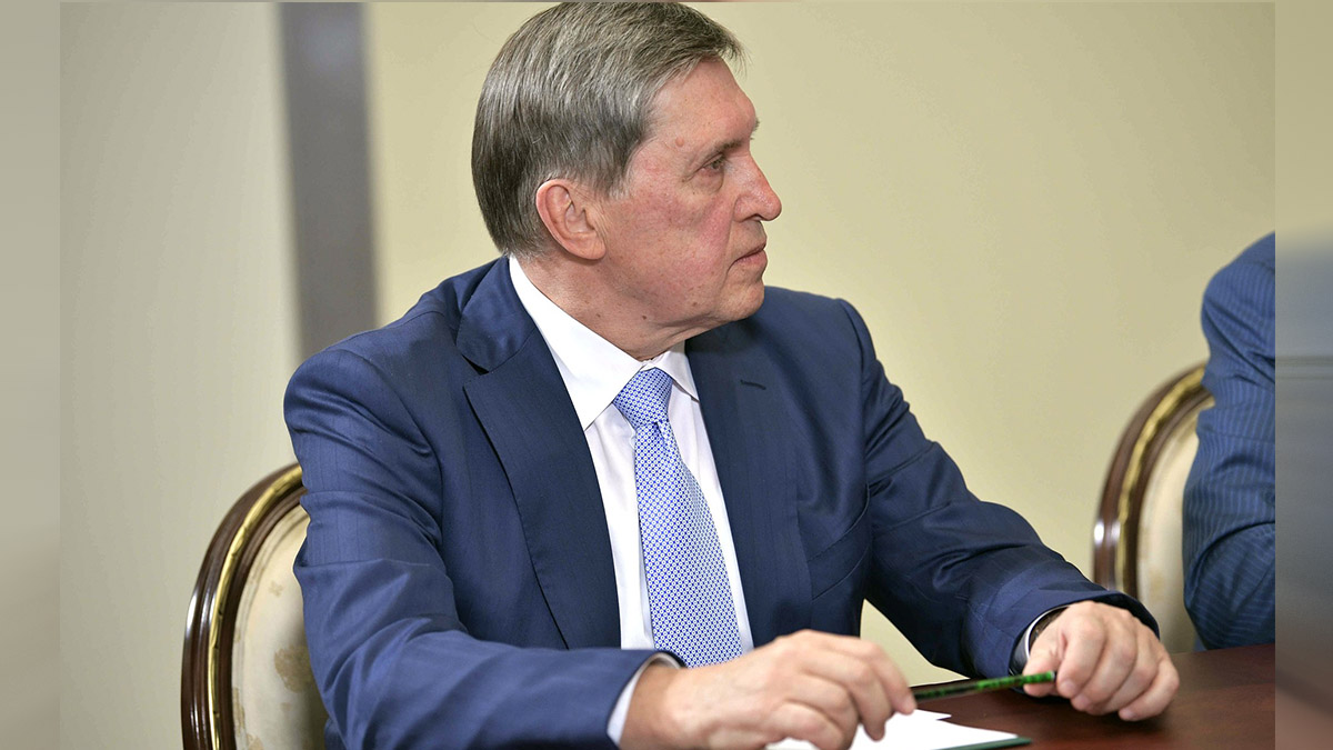 Ушаков: Тема проведения саммита Путина, Трампа и Зеленского пока не затрагивалась