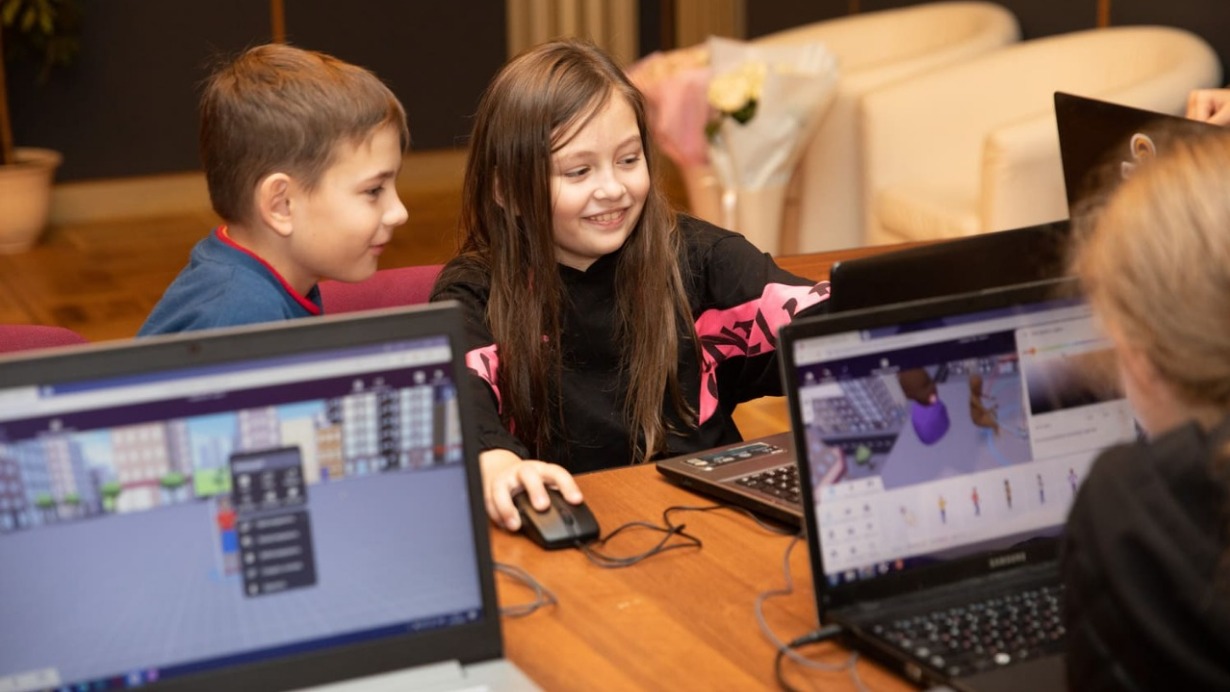 Юные москвичи в Музее Победы познакомились с различными профессиями