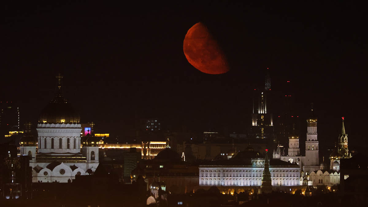 небо в москве сегодня