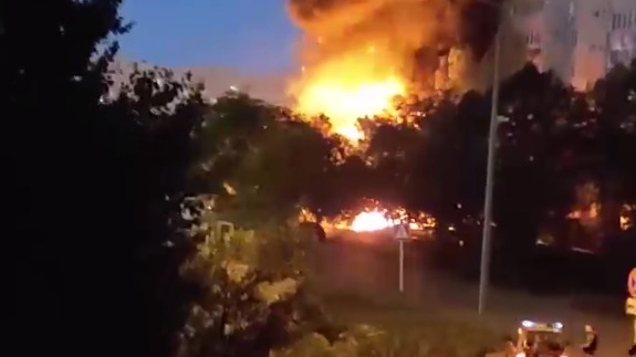 Спасатели потушили остатки упавшего в Ейске самолета Су-34