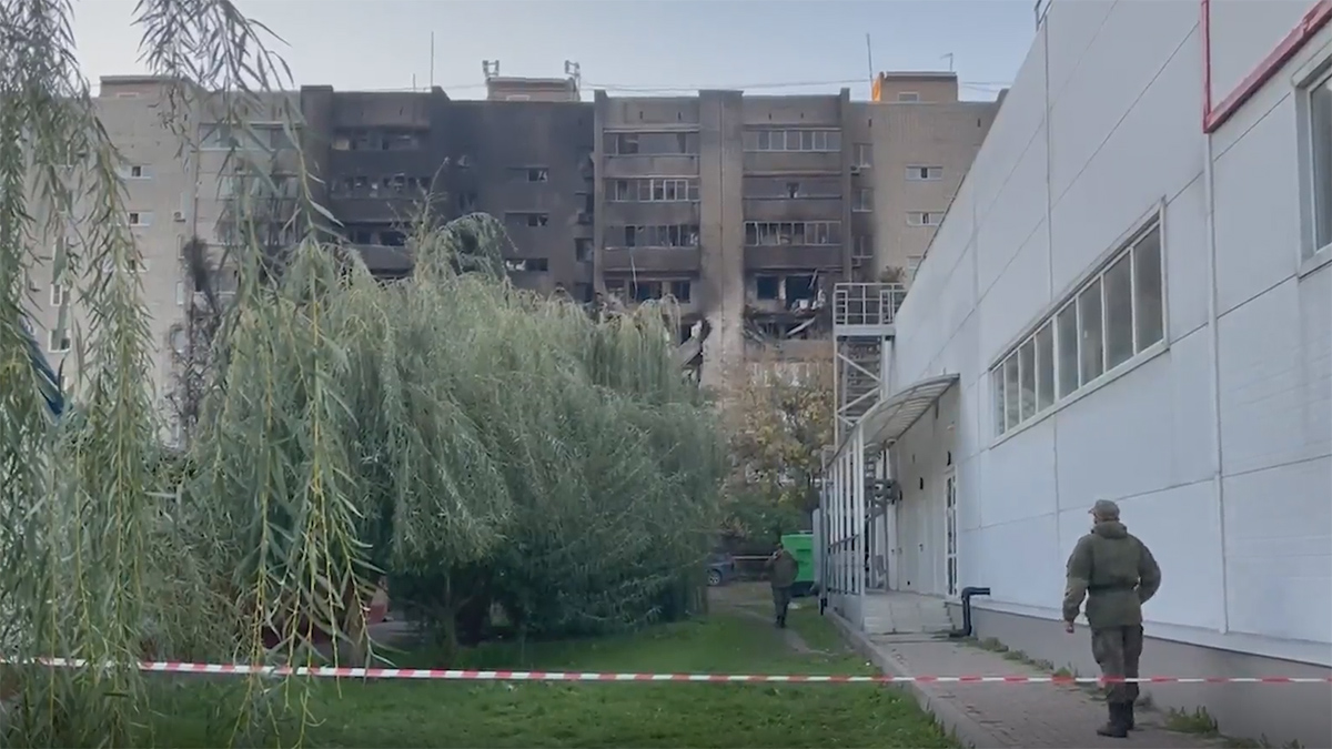 Следком назвал основную версию падения самолета в Ейске