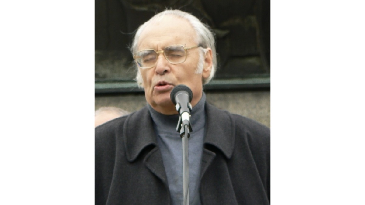 Болгарский писатель Антон Дончев скончался после тяжелой болезни