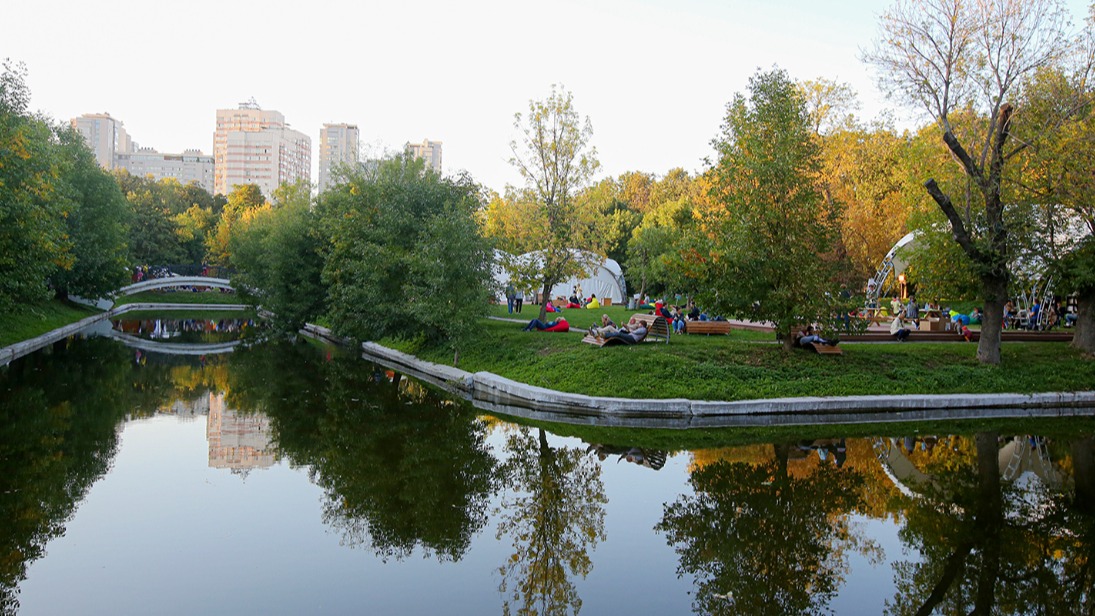 Предприниматели смогут открыть два пункта проката в парке «Красная Пресня»