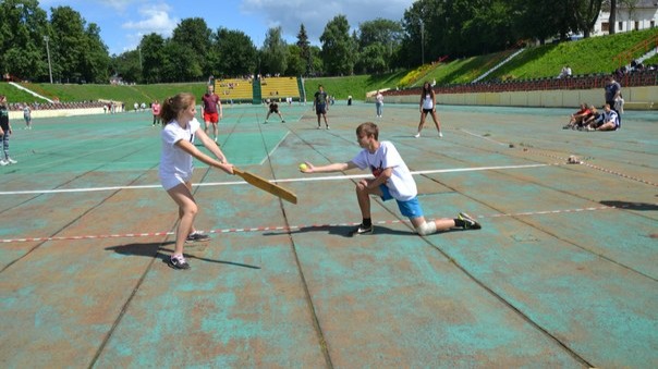 Минпросвещения анонсировало появление игры в лапту в школах