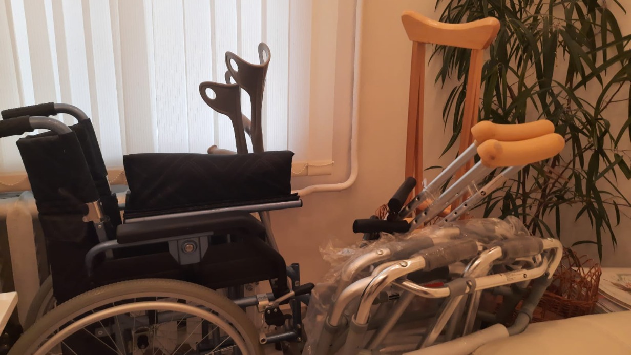 «Все знали»: директор интерната 10 лет «сдавал» детей-инвалидов педофилам