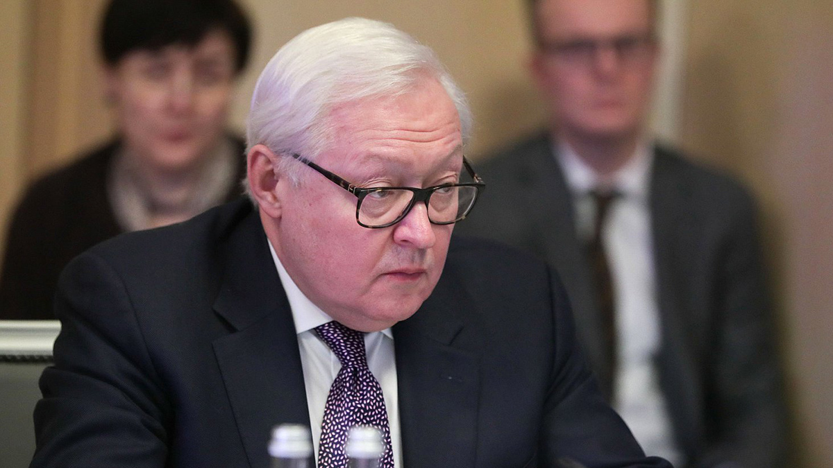 Рябков: Решение о переносе консультаций с США по ДСНВ связано с разногласиями стран