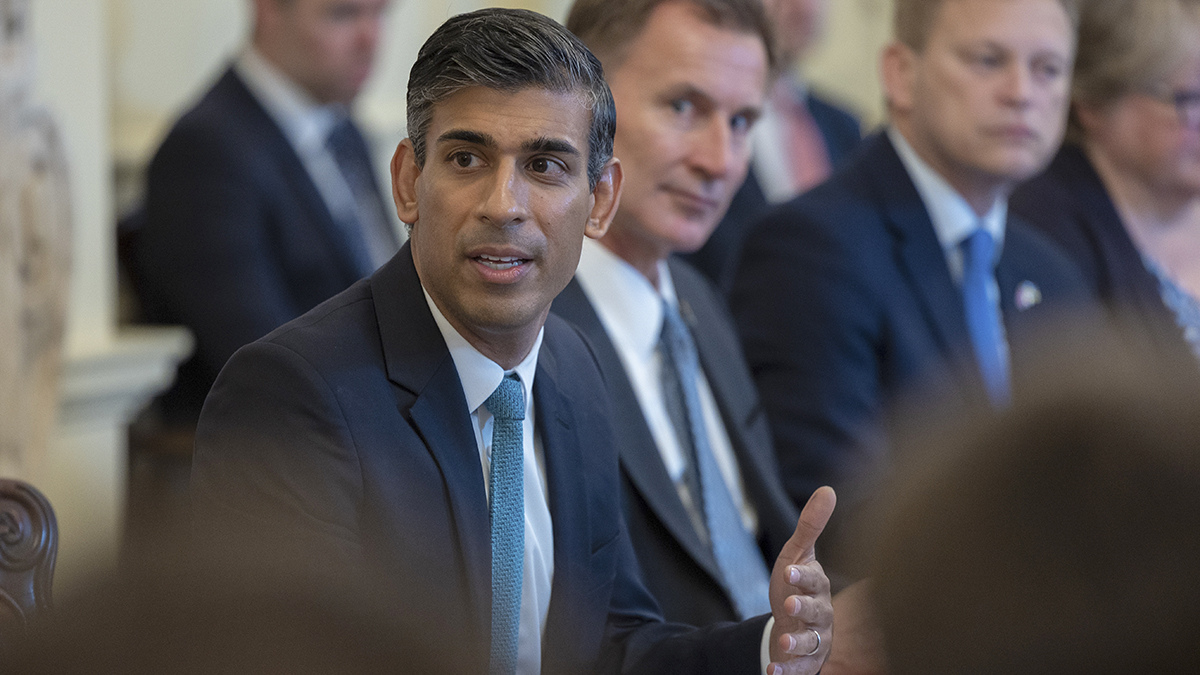 Сунак заявил, что экономические проблемы Великобритании в 2023 году не закончатся