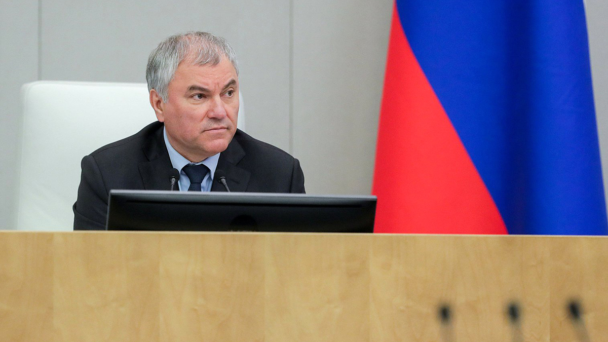 Володин предложил принимать на госслужбу только отслуживших в армии