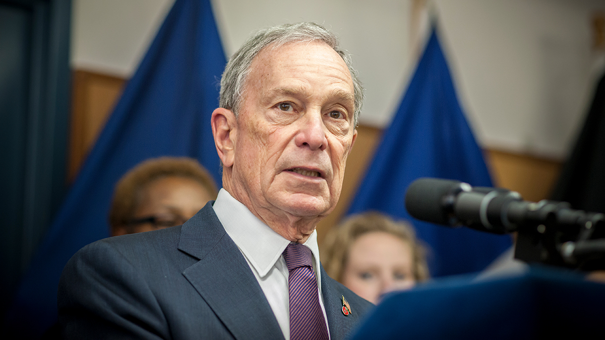 Бизнесмен Блумберг может приобрести издателя газеты The Wall Street Journal