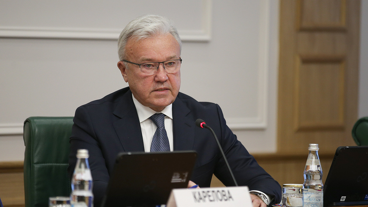 Губернатор Красноярского края Александр Усс подтвердил прибытие сына в Россию