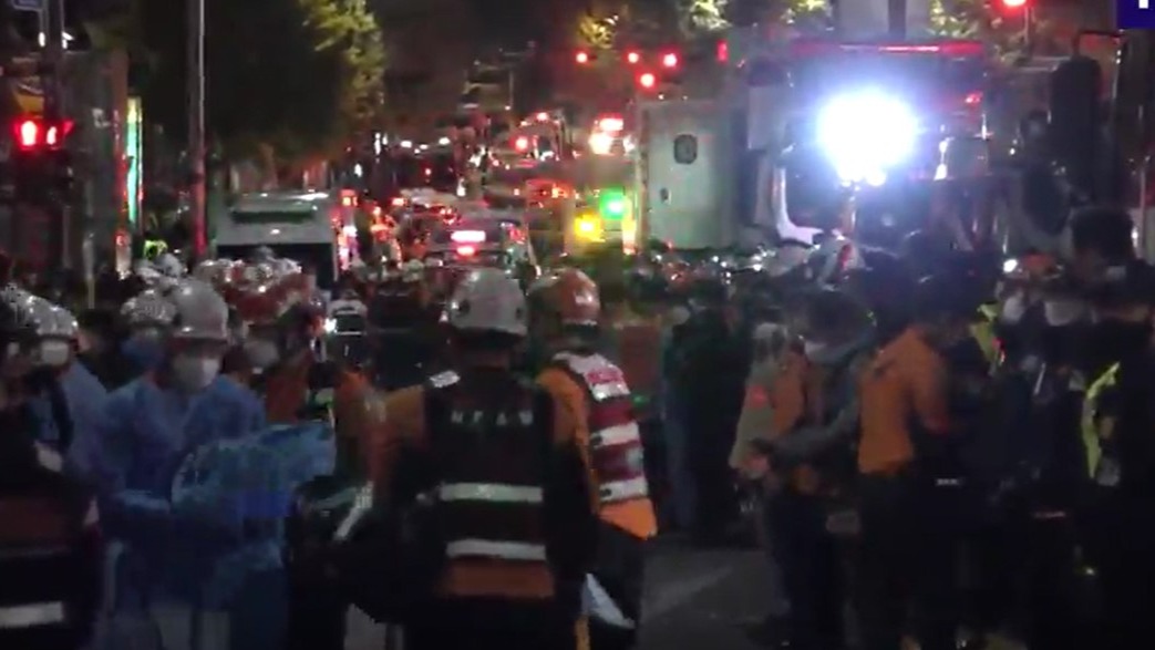 Число погибших в давке в Сеуле россиянок выросло до четырех