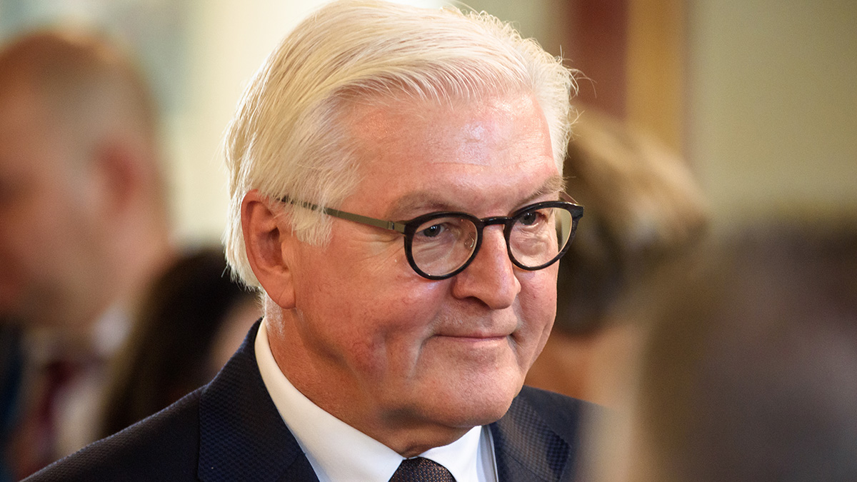 Штайнмайер отправил в отставку министров юстиции, финансов и образования Германии