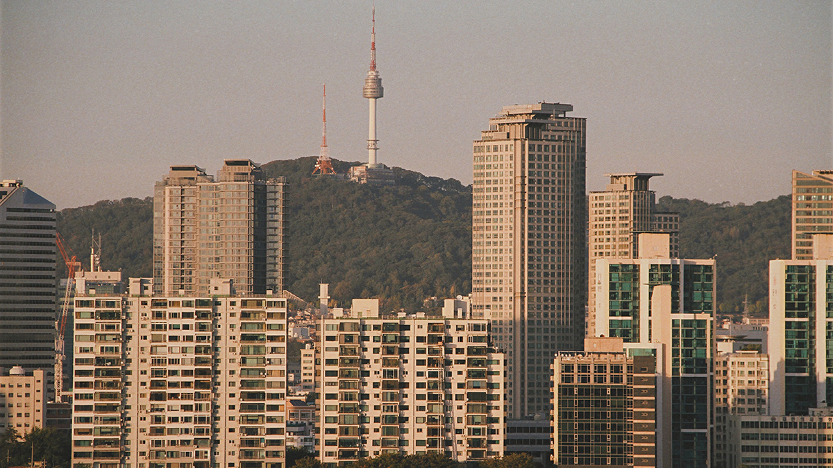 Yonhap: КНДР направила 150 воздушных шаров с мусором и навозом в Южную Корею