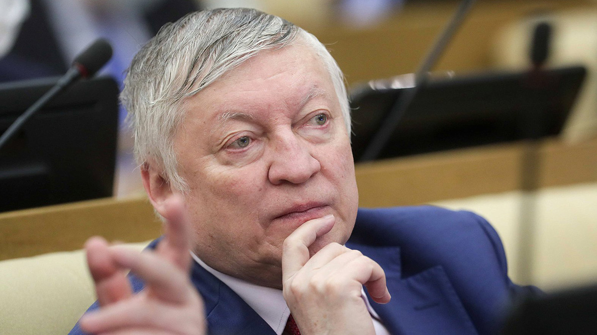 Анатолий Карпов рассказал, когда выйдет на работу после госпитализации