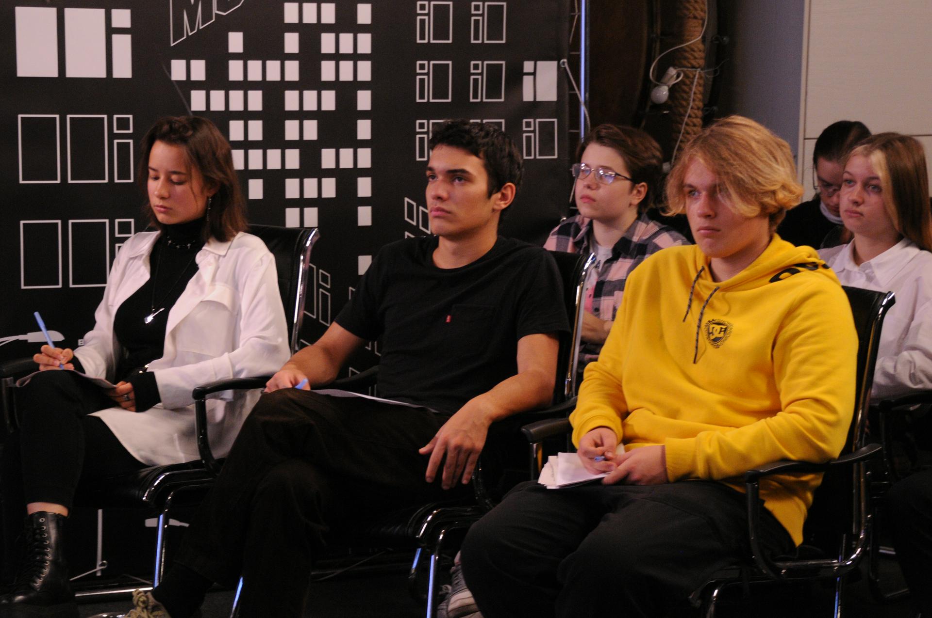 Выполненное практическое задание ученицы Школы № 1799 на тему «Каким я вижу идеального учителя»