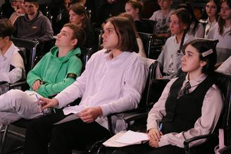 Выполненное практическое задание ученицы Школы №854 на тему «Каким я вижу идеального учителя»