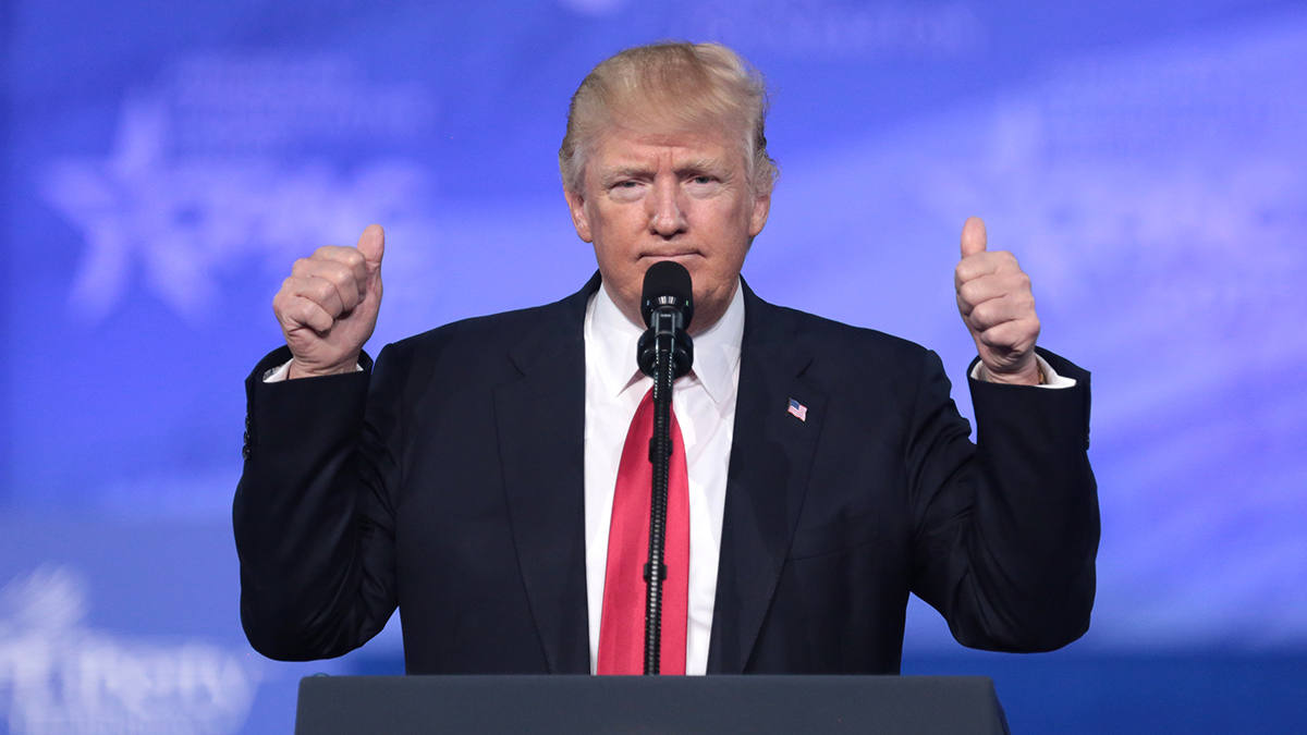 Трамп заявил о способности урегулировать конфликт на Украине за сутки