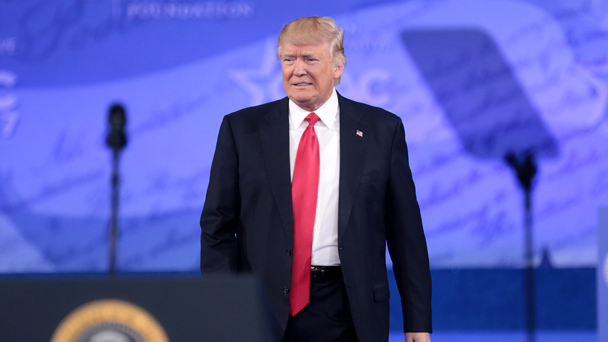 Бывший вице-президент США открестился от Трампа в преддверии выборов