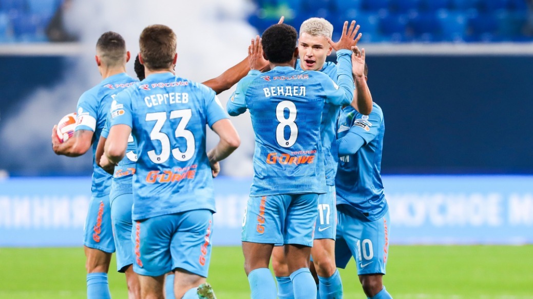ФК «Зенит» досрочно стал чемпионом России