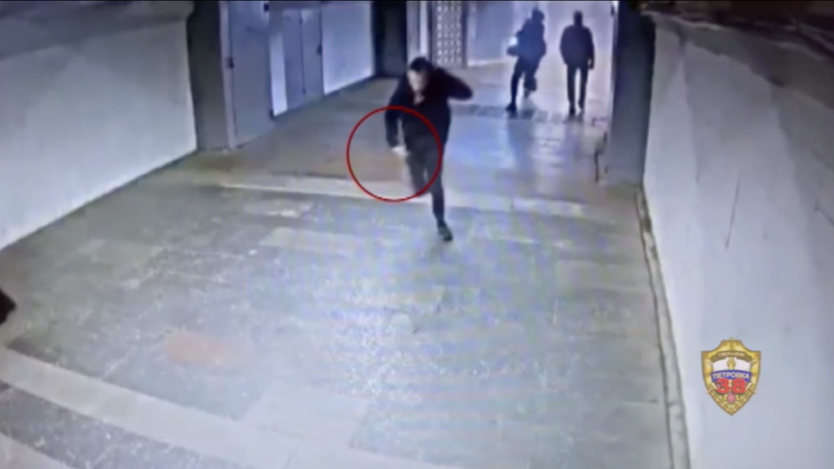 Молодой человек напал на подростка в переходе метро «Шоссе Энтузиастов»
