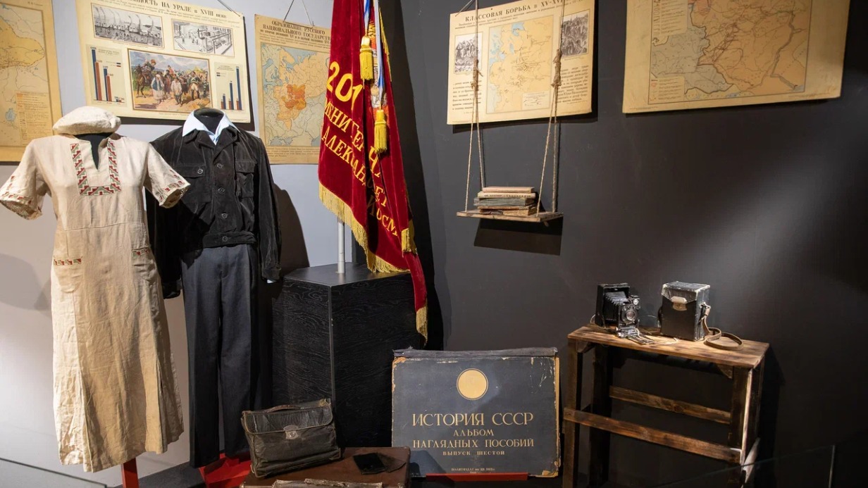 Около 100 раритетов о героях войны представили на новой выставке в Музее Победы