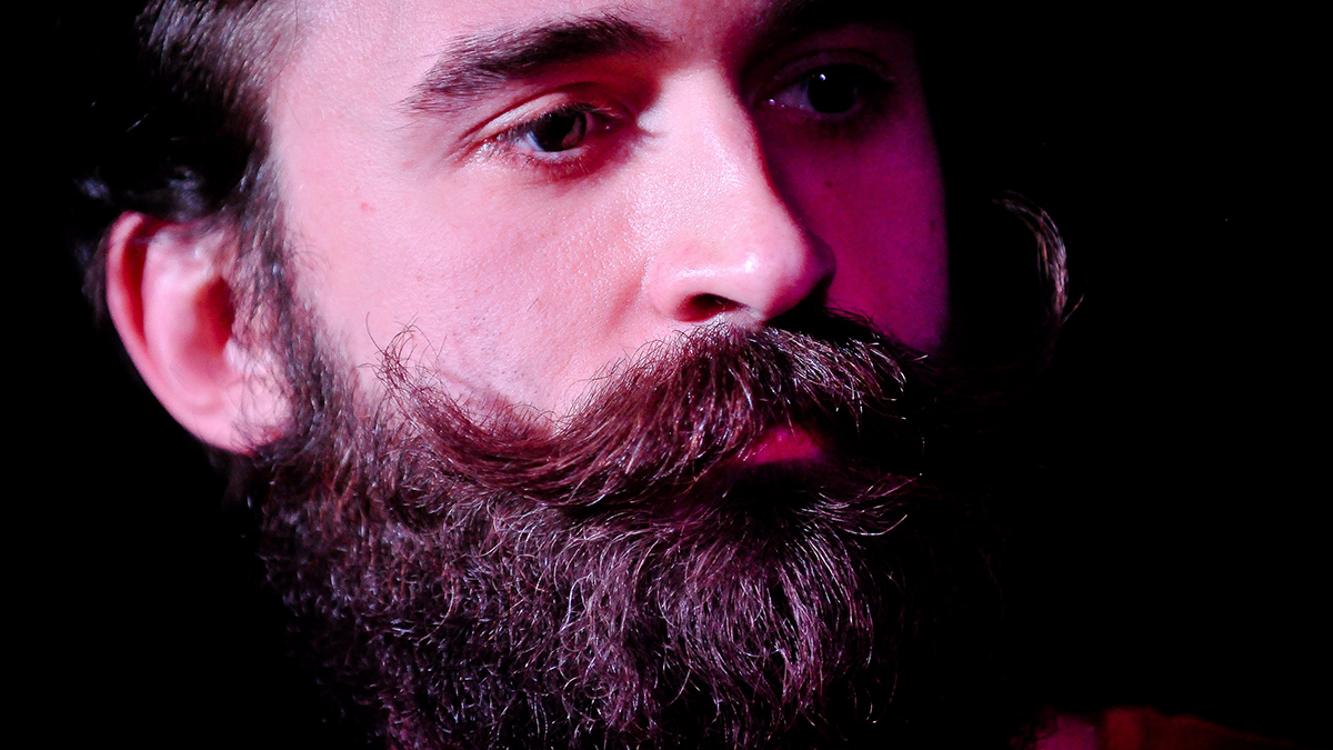 Мужчин с бородой или усами в Москве оказалось больше всего среди барменов