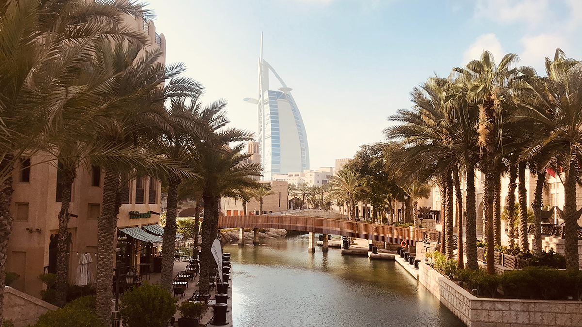 Dubai Media Office: Четыре человека пострадали при ударе Ирана по Дубаю