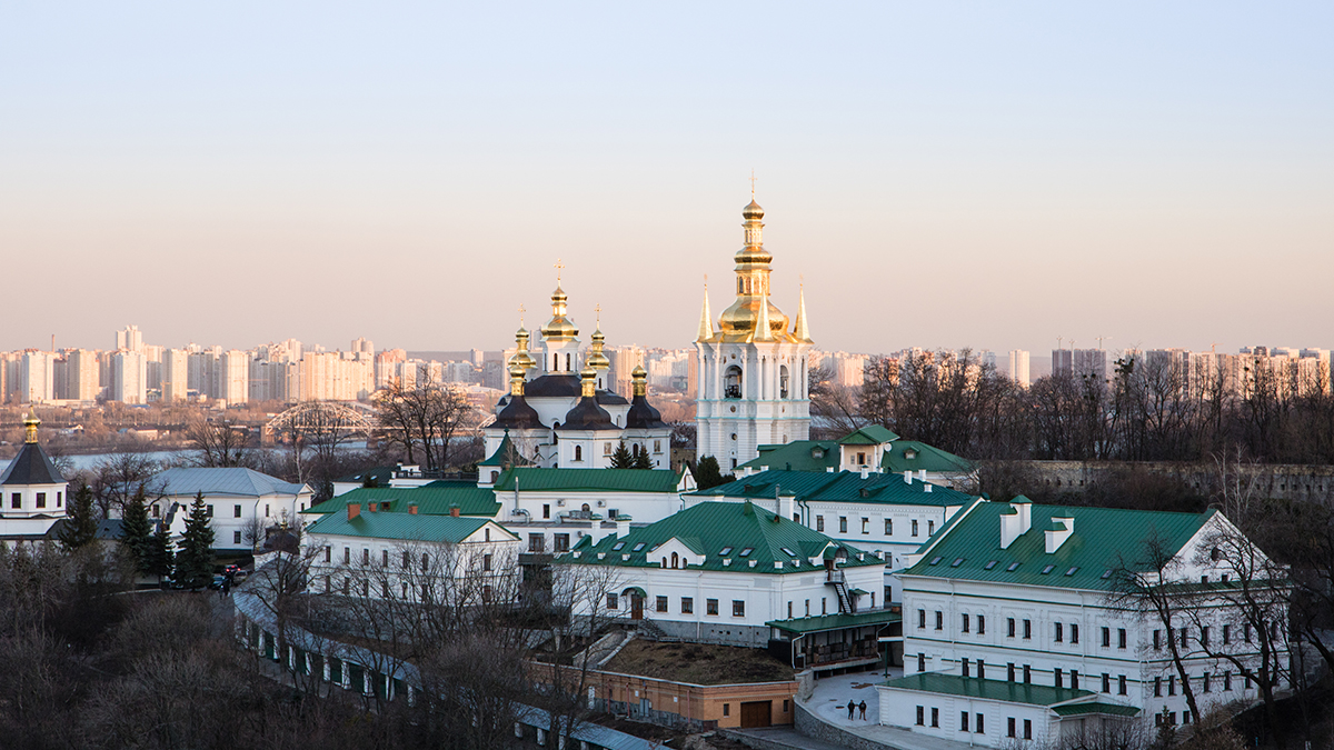 «Господь не простит»: наместник Киево-Печерской лавры пригрозил Зеленскому небесной карой