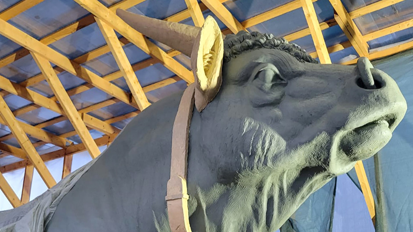 Скульптуры быков вернутся на павильон «Мясная промышленность» на ВДНХ