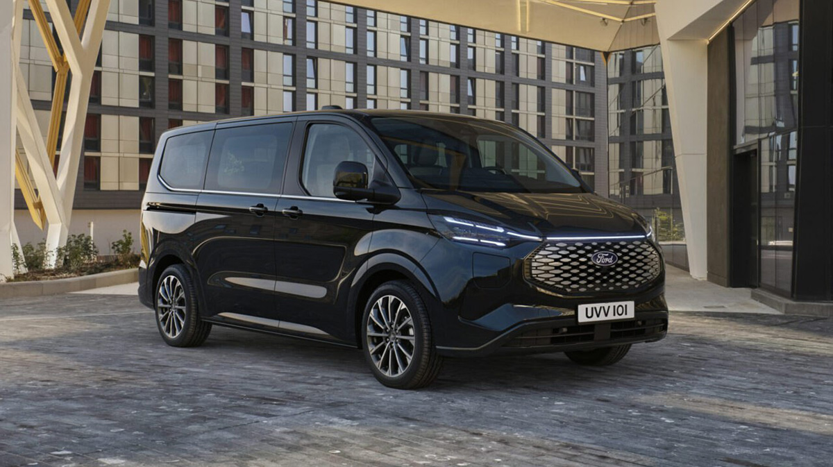 Компания Ford показала новый электрический микроавтобус Ford E-Tourneo Custom